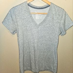 Nike Grey V Neck Drifit Slim Fit Tee Size Womens Medium EUC